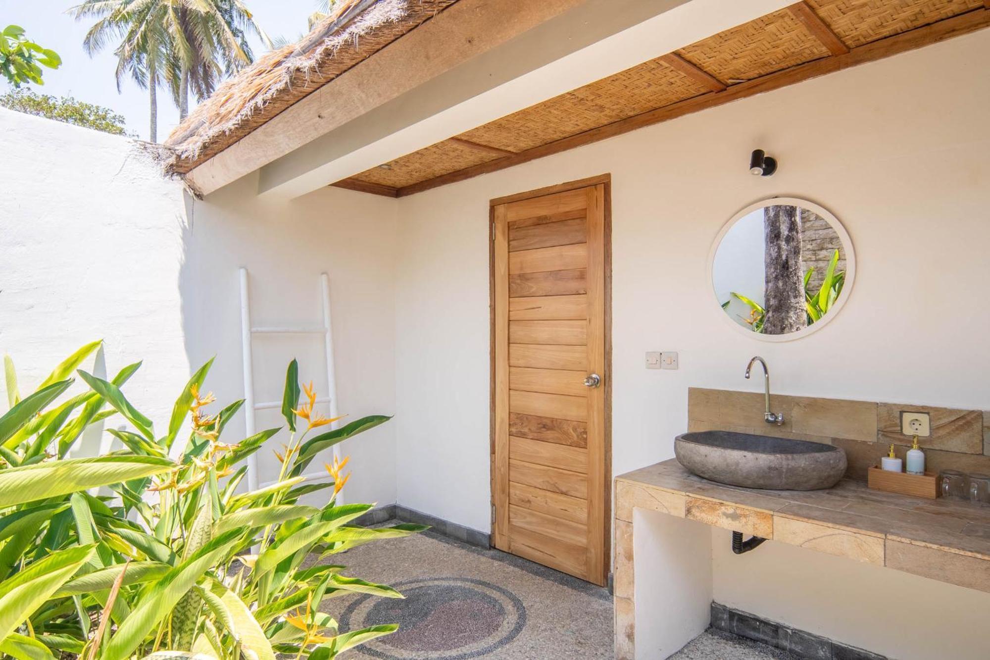 Tiki Boutique Hotel Spa Lombok Селонґ-Беланак Екстер'єр фото